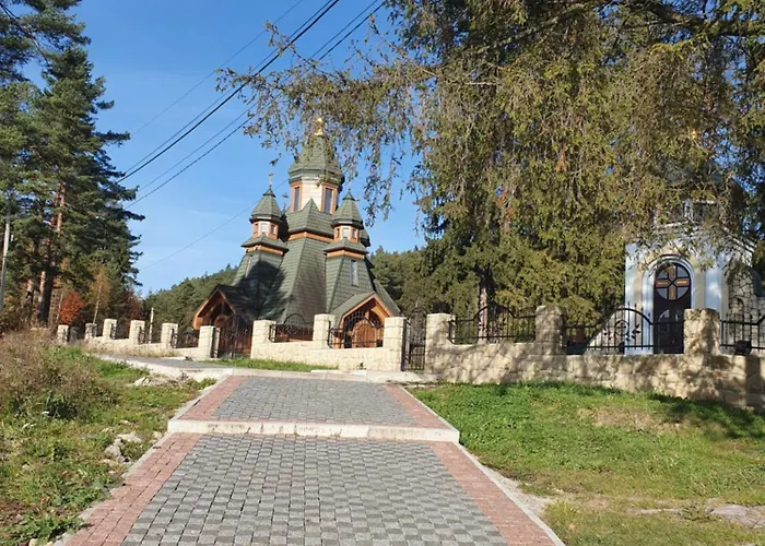 Han/Misafirhane Krym Yaremche